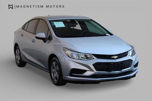 Silver Ice Metallic 2018 Chevrolet Cruze LS