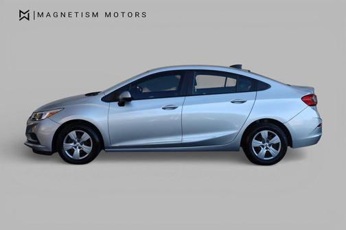 Silver Ice Metallic 2018 Chevrolet Cruze LS