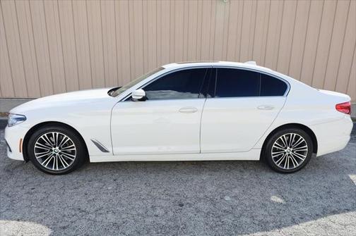 2017 BMW 540 540i