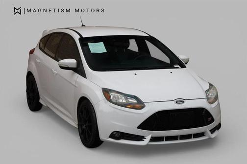 Oxford White 2014 Ford Focus ST