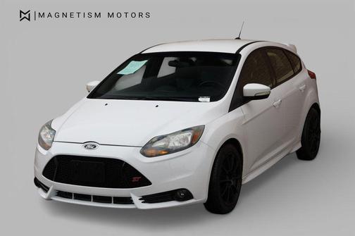 Oxford White 2014 Ford Focus ST
