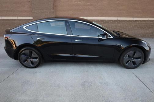 2018 Tesla Model 3 Performance