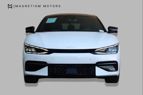 Snow White Pearl 2022 Kia EV6 GT-Line