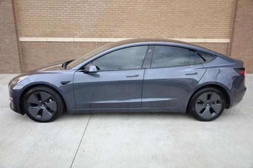 2023 Tesla Model 3 Standard Range