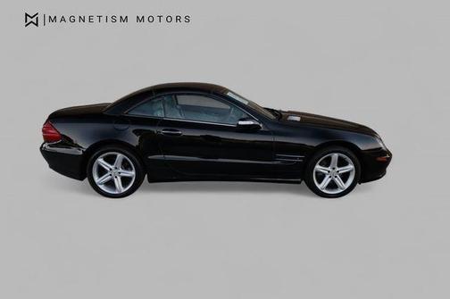 BLACK 2005 Mercedes-Benz SL-Class SL500 2dr Roadster 5.0L