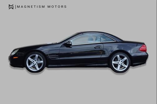 BLACK 2005 Mercedes-Benz SL-Class SL500 2dr Roadster 5.0L
