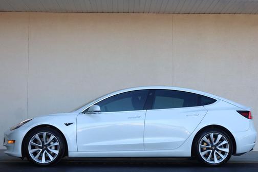 Pearl White Multi-Coat 2020 Tesla Model 3 Long Range