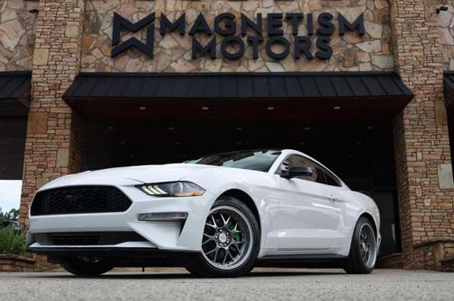 2021 Ford Mustang EcoBoost