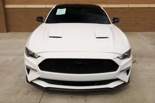 2021 Ford Mustang EcoBoost