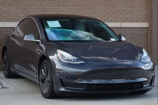 Midnight Silver Metallic 2019 Tesla Model 3 Standard Range Plus