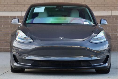 Midnight Silver Metallic 2019 Tesla Model 3 Standard Range Plus