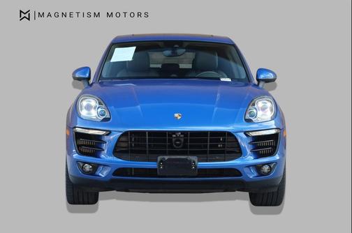 Sapphire Blue Metallic 2017 Porsche Macan Macan