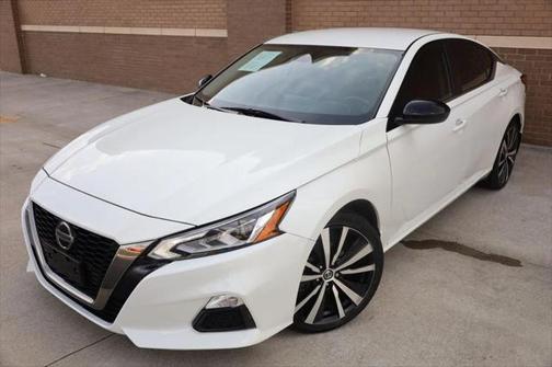 2022 Nissan Altima SR FWD