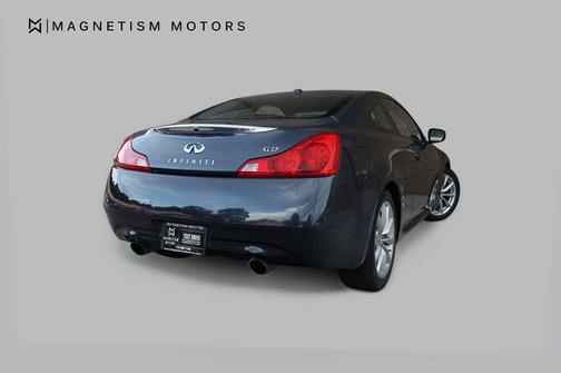 2011 INFINITI G37 Journey