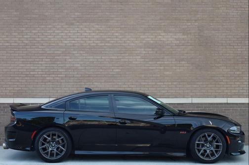 Pitch Black Clearcoat 2019 Dodge Charger Scat Pack