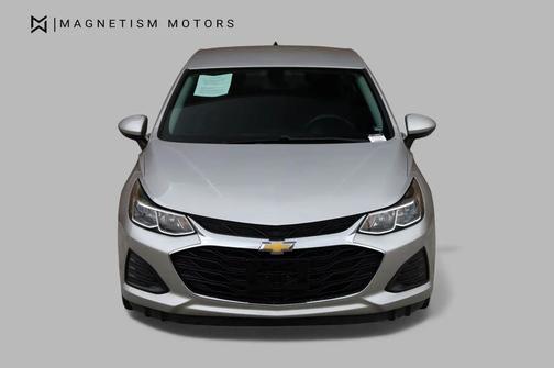 Silver Ice Metallic 2019 Chevrolet Cruze LS