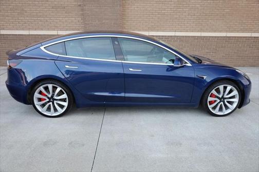 2018 Tesla Model 3 Performance