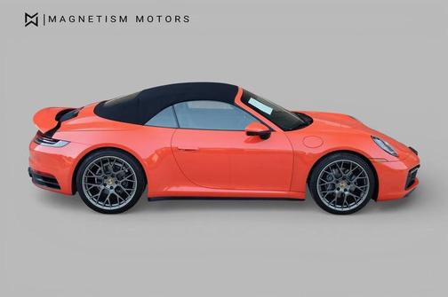 2021 Porsche 911 Carrera