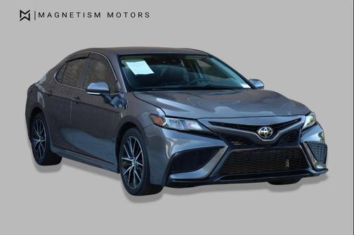 Predawn Gray Mica 2022 Toyota Camry SE