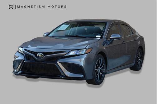 Predawn Gray Mica 2022 Toyota Camry SE