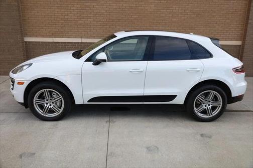 2016 Porsche Macan S