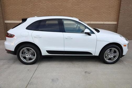 2016 Porsche Macan S