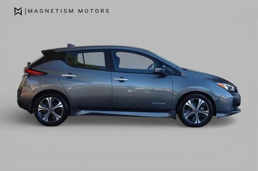 Gun Metallic 2018 Nissan Leaf SV