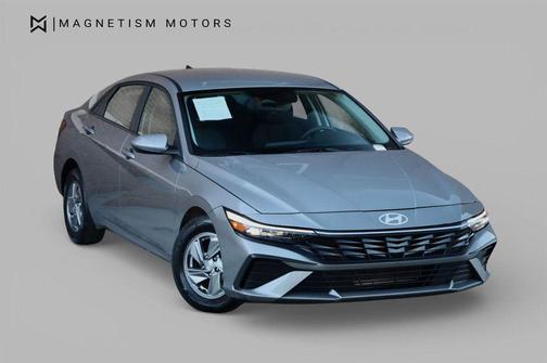 Fluid Metal 2025 Hyundai ELANTRA SE