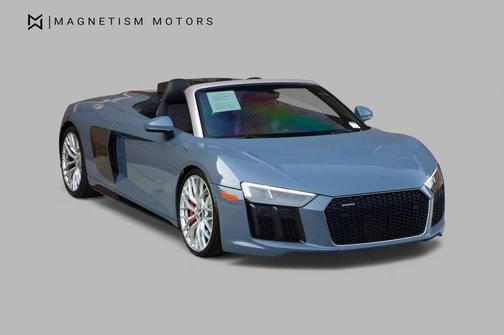 Kemora Gray Metallic 2020 Audi R8 V10 quattro S tronic