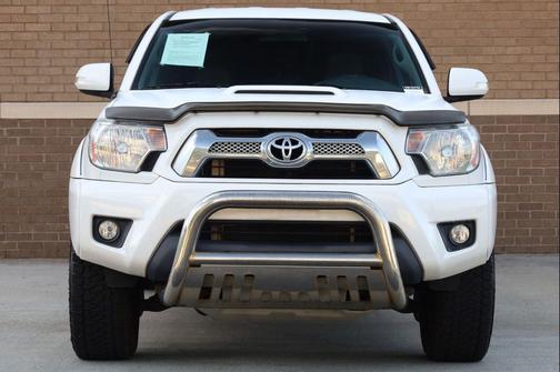 Super White 2014 Toyota Tacoma SR5