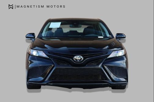 Midnight Black Metallic 2023 Toyota Camry SE