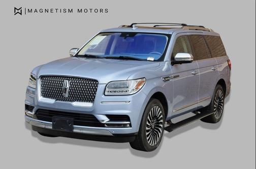 Chroma Crystal Blue Metallic 2019 Lincoln Navigator Black Label