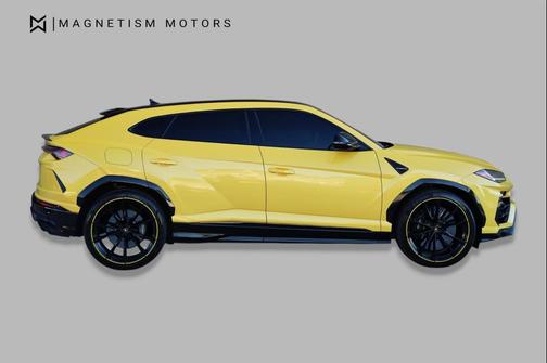 Arancio Borealis Pearl 2021 Lamborghini Urus Pearl Capsule