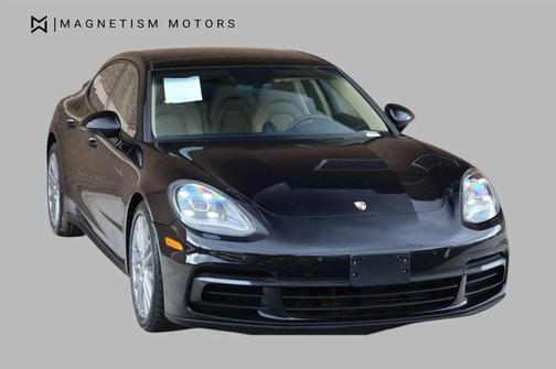 2018 Porsche Panamera 4