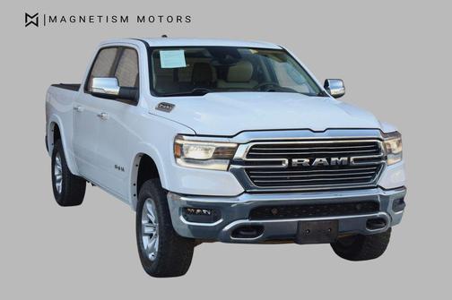 Bright White Clearcoat 2022 RAM 1500 Laramie