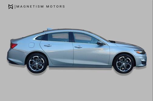 Sterling Gray Metallic 2024 Chevrolet Malibu FWD 1LT
