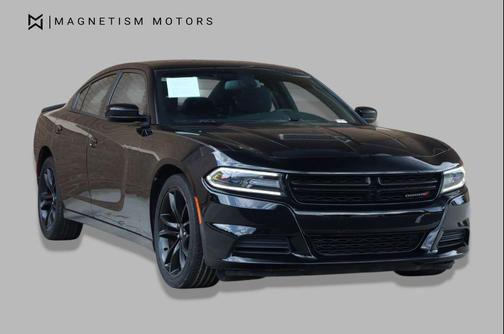 Pitch Black Clearcoat 2017 Dodge Charger SE