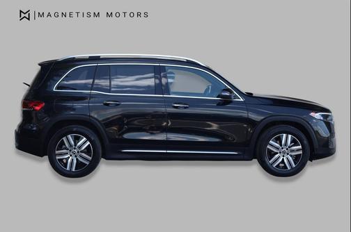 Night Black 2023 Mercedes-Benz EQB 300 4MATIC