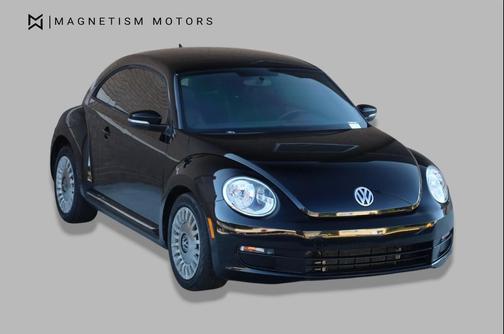 Black Uni 2015 Volkswagen Beetle 1.8T