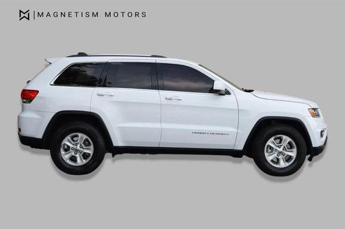 Bright White Clearcoat 2016 Jeep Grand Cherokee Laredo