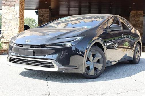 2025 Toyota Prius Plug-In Hybrid SE