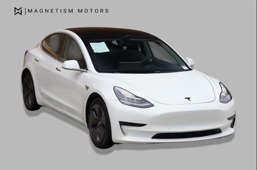 Pearl White Multi-Coat 2019 Tesla Model 3 Long Range