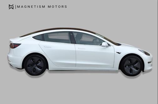 Pearl White Multi-Coat 2019 Tesla Model 3 Long Range
