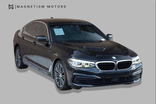Black Sapphire Metallic 2019 BMW 540 540i