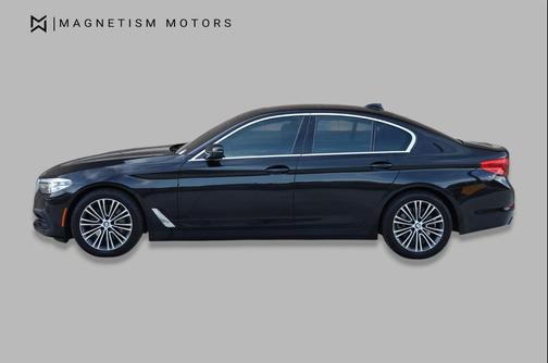 Black Sapphire Metallic 2019 BMW 540 540i