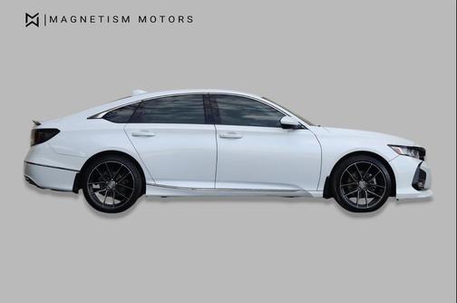 Platinum White Pearl 2019 Honda Accord Hybrid EX