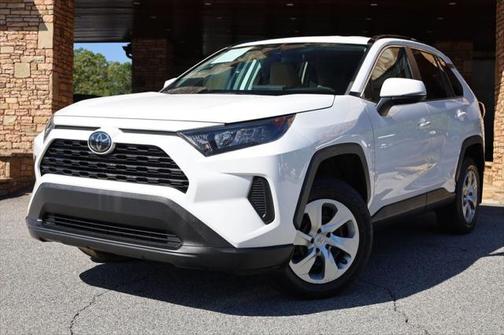 2020 Toyota RAV4 LE