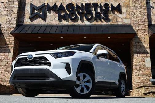 2020 Toyota RAV4 LE