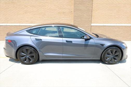2022 Tesla Model S Dual Motor All-Wheel Drive
