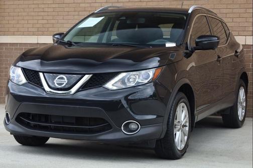 Magnetic Black Pearl 2019 Nissan Rogue Sport SV
